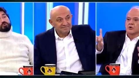 A­h­m­e­t­ ­Ç­a­k­a­r­­d­a­n­ ­H­a­n­d­e­ ­S­ü­m­e­r­t­a­ş­­a­ ­t­e­h­d­i­t­:­ ­S­e­n­i­ ­ü­z­e­r­i­m­